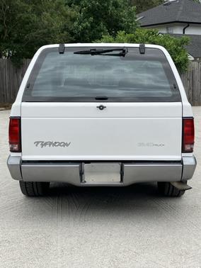 White 1992 GMC Jimmy Typhoon
