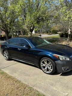 Blue 2017 INFINITI Q70L 3.7