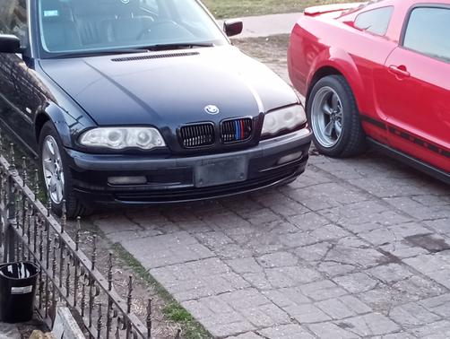 1999 BMW 323 i