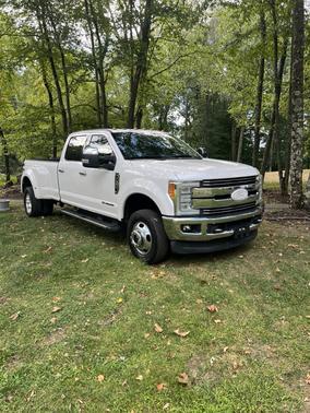 2017 Ford F-350 Lariat