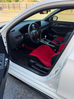 White 2025 Honda Civic Type R Base