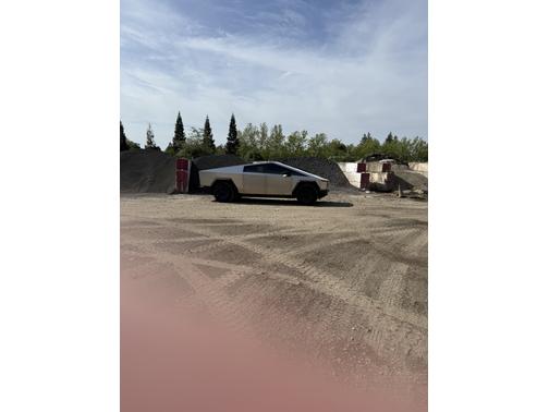 2024 Tesla Cybertruck AWD