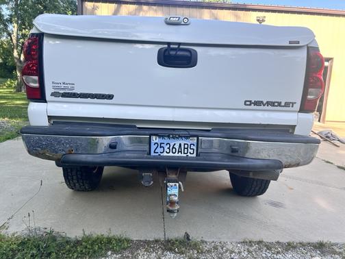 2004 Chevrolet Silverado 2500 LT H/D Crew Cab