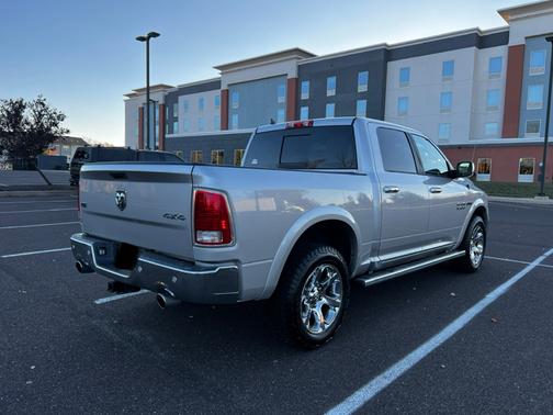 2015 RAM 1500 Laramie