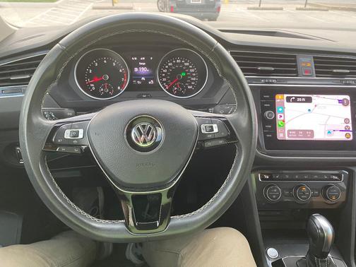 White 2021 Volkswagen Tiguan 2.0T SE