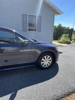 Blue 2013 Volkswagen Passat 2.5 S