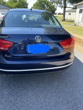 Blue 2013 Volkswagen Passat 2.5 S