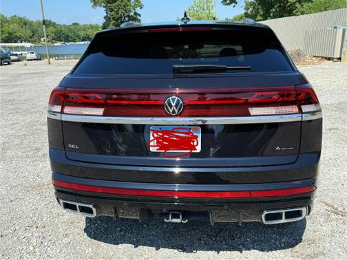 2024 Volkswagen Atlas Cross Sport 2.0T SEL R-Line 4MOTION