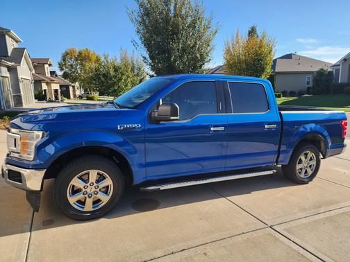 Blue 2018 Ford F-150 XLT