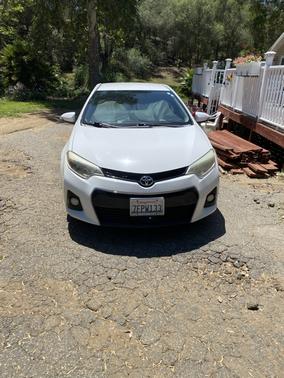 White 2014 Toyota Corolla S Premium
