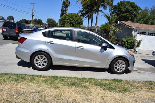 Silver 2016 Kia Rio LX