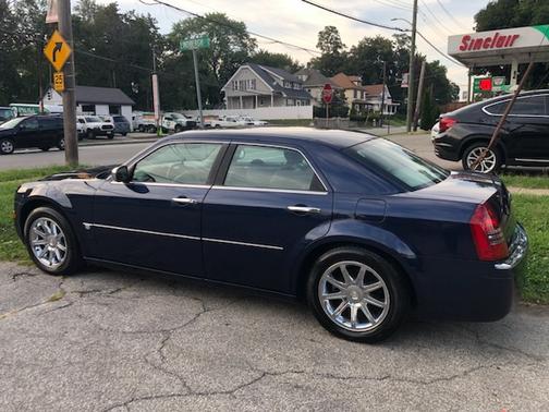 2006 Chrysler 300C Base