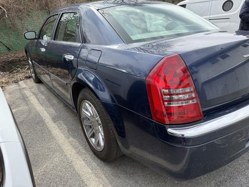 2006 Chrysler 300C Base