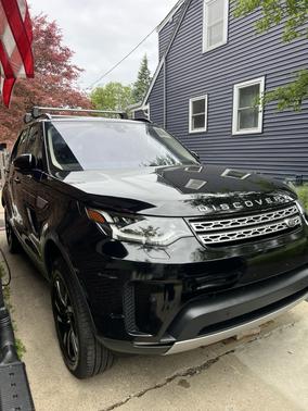Black 2017 Land Rover Discovery HSE