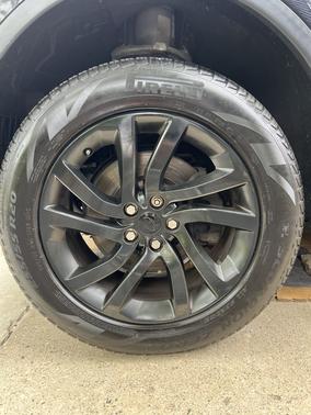 Black 2017 Land Rover Discovery HSE