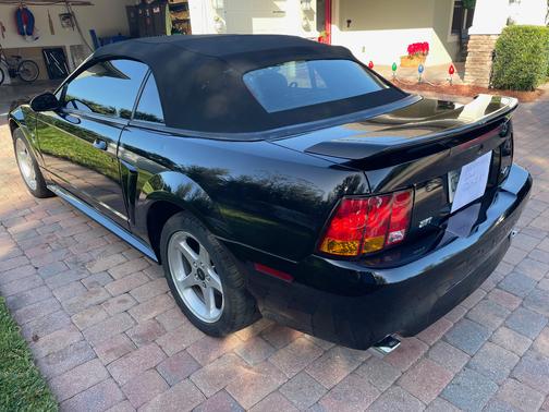 2001 Ford Mustang SVT Cobra