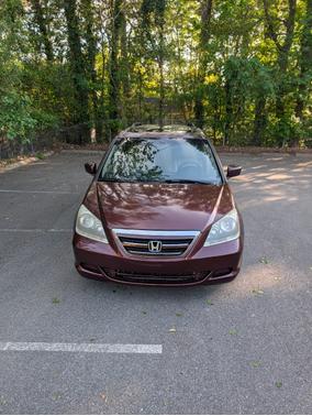 Red 2007 Honda Odyssey EX-L