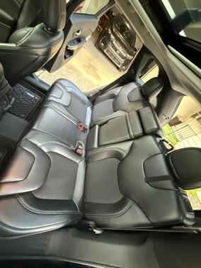 Black 2019 Jeep Cherokee Latitude Plus