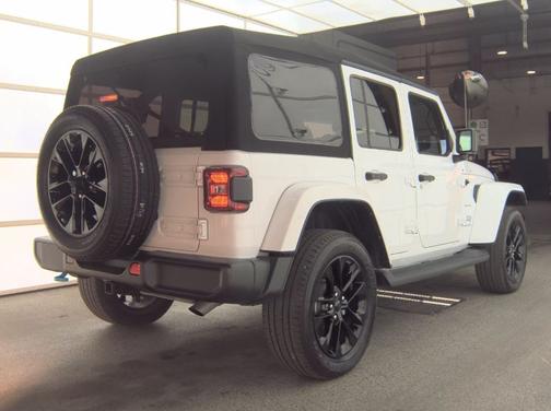 2022 Jeep Wrangler Unlimited 4xe Sahara