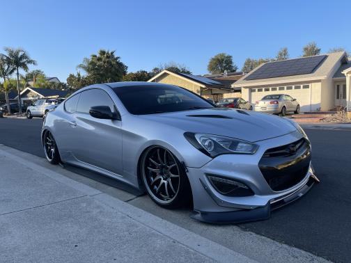 Photo 1 of 15 of 2013 Hyundai Genesis Coupe 3.8 Track