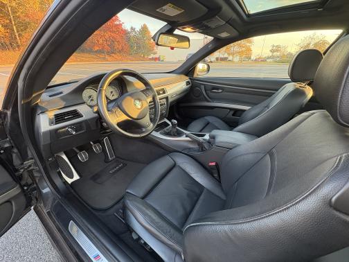 2011 BMW 335 is