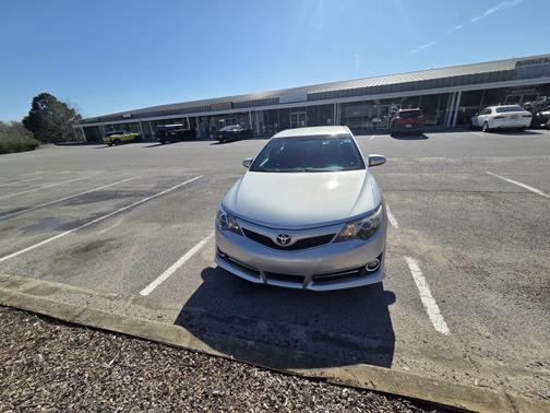 2014 Toyota Camry SE Sport