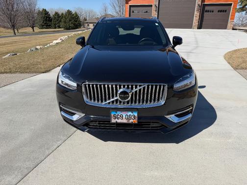 Black 2020 Volvo XC90 Hybrid T8 Inscription
