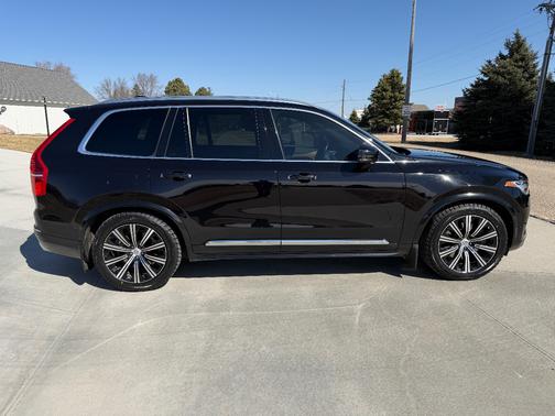 Black 2020 Volvo XC90 Hybrid T8 Inscription