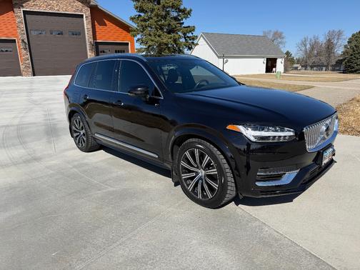 Black 2020 Volvo XC90 Hybrid T8 Inscription