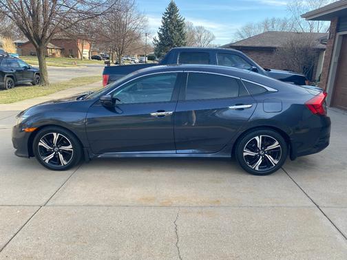 2016 Honda Civic Touring