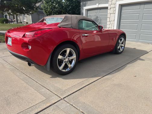 2007 Pontiac Solstice Base