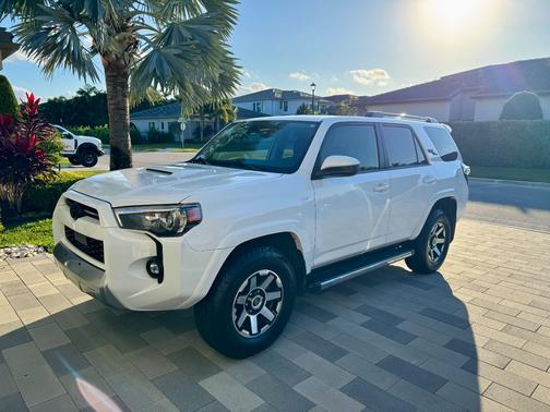 2021 Toyota 4Runner TRD Off Road