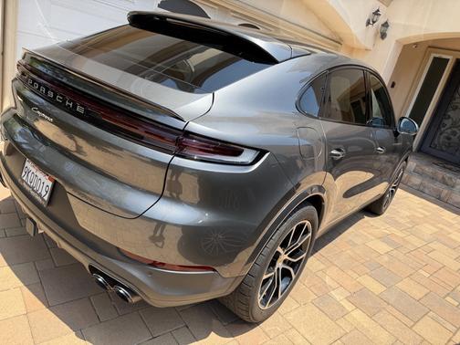 2024 Porsche Cayenne Coupe AWD