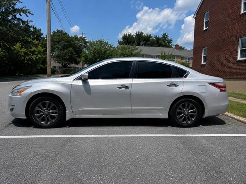 Gray 2015 Nissan Altima 2.5 S
