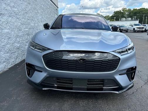 2022 Ford Mustang Mach-E GT