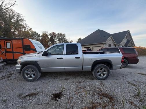 Silver 2007 Dodge Ram 1500 SLT Quad Cab