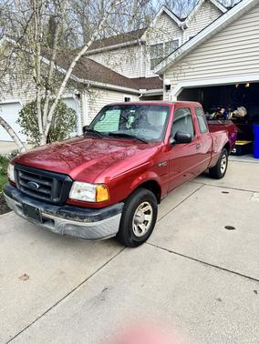 Red 2005 Ford Ranger STX SuperCab