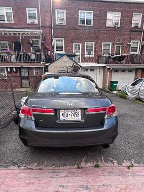 Gray 2011 Honda Accord EX-L