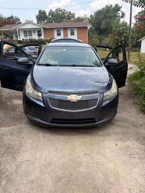 Blue 2014 Chevrolet Cruze LS
