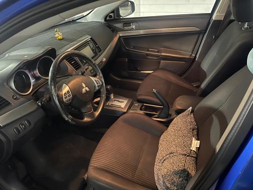 2015 Mitsubishi Lancer SE