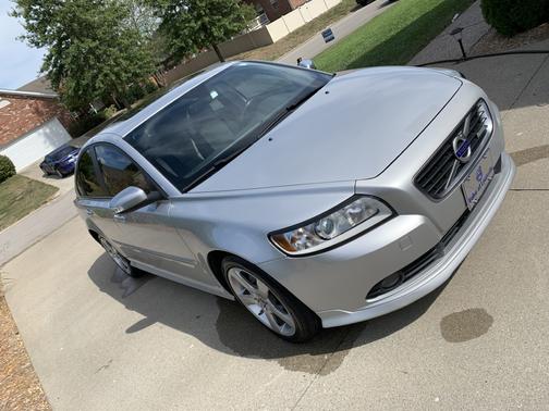 2011 Volvo S40 T5 R-Design