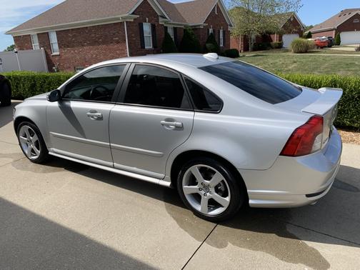 2011 Volvo S40 T5 R-Design