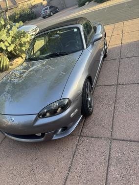 Silver 2004 Mazda MX-5 Miata Base