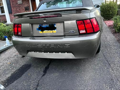 Gray 2002 Ford Mustang GT