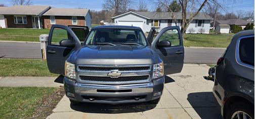 Gray 2011 Chevrolet Silverado 1500 LT