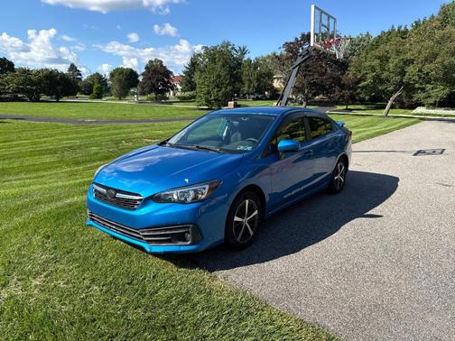 Blue 2020 Subaru Impreza 2.0i Premium
