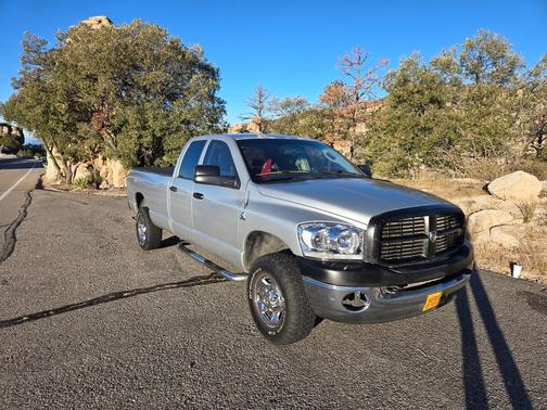 2006 Dodge Ram 2500 ST Quad Cab