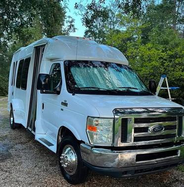2010 Ford E350 Super Duty Base