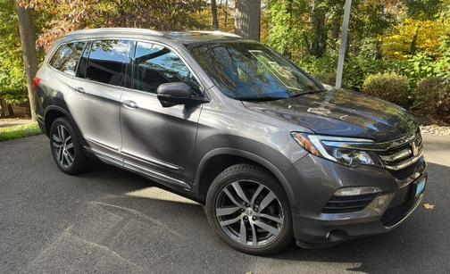 2017 Honda Pilot Touring