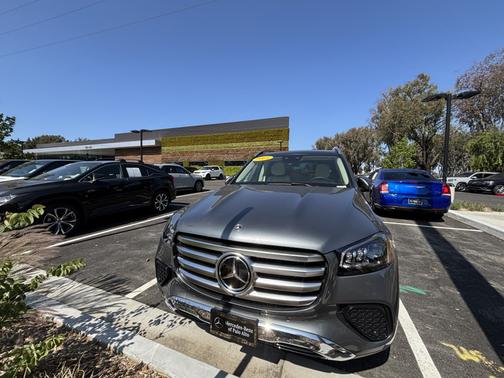 2025 Mercedes-Benz GLS 450 4MATIC